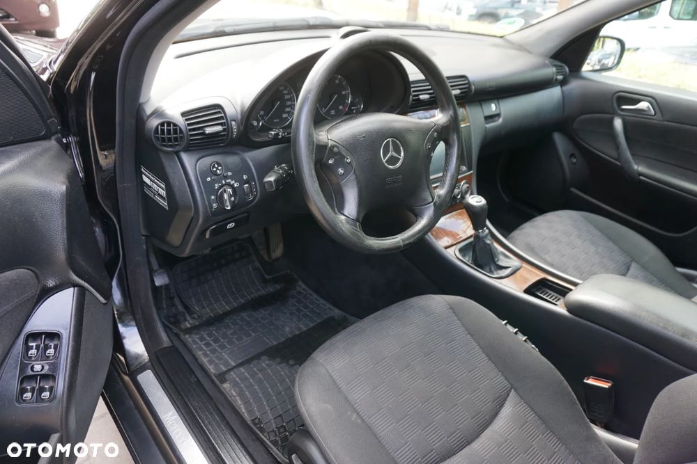 Mercedes-Benz Klasa C 200 CDI Elegance - 7
