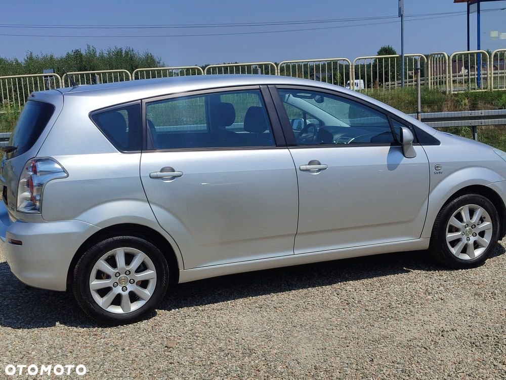 Toyota Corolla Verso - 10