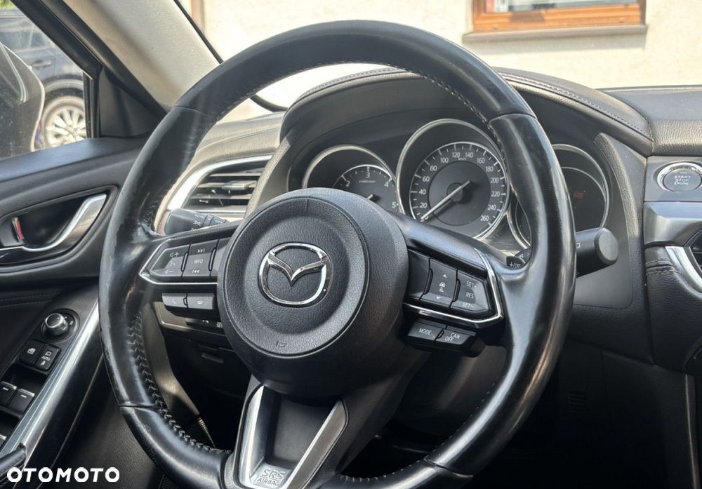 Mazda 6 - 8