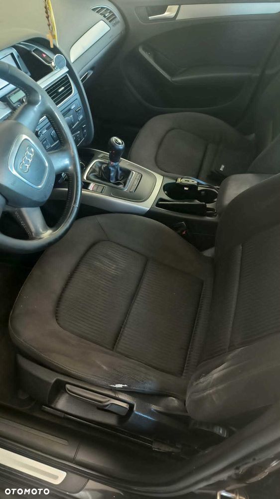 Audi A4 Limousine - 6