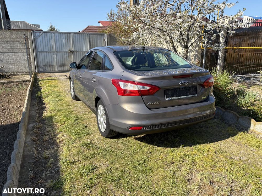 Ford Focus - 7