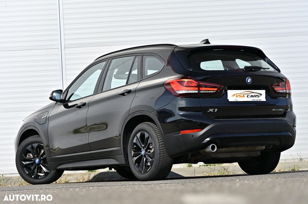 BMW X1 xDrive25e Advantage - 6