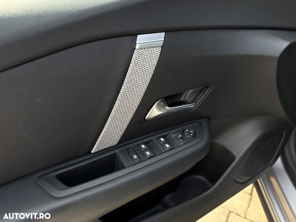 Citroën C4 1.2 PureTech S&S EAT8 Feel Pack - 17