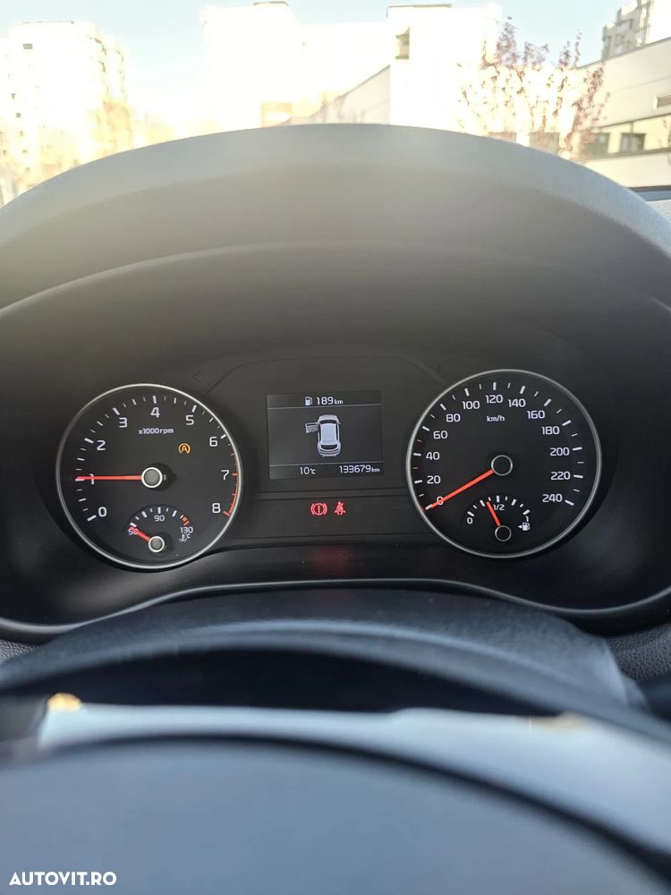 Kia Sportage 1.6 GDI 6MT 4x2 Style - 12