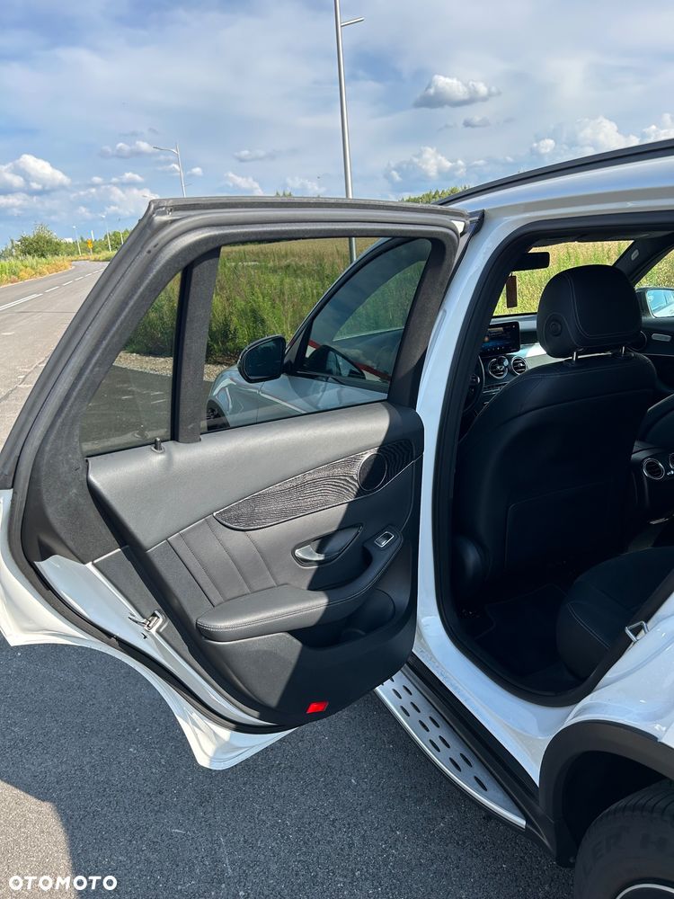 Mercedes-Benz GLC 220 d - 16