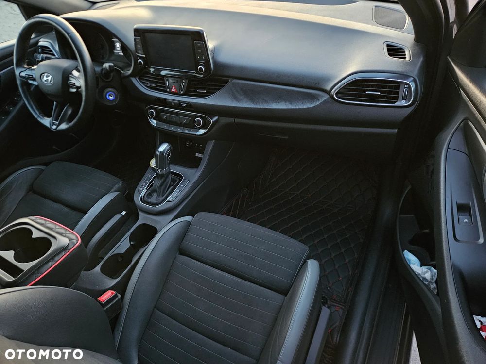 Hyundai i30 N - 21