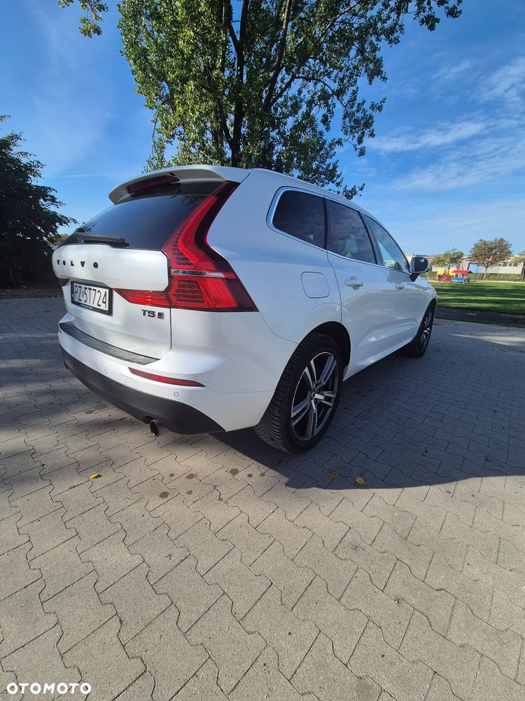 Volvo XC 60 T5 AWD Momentum - 6