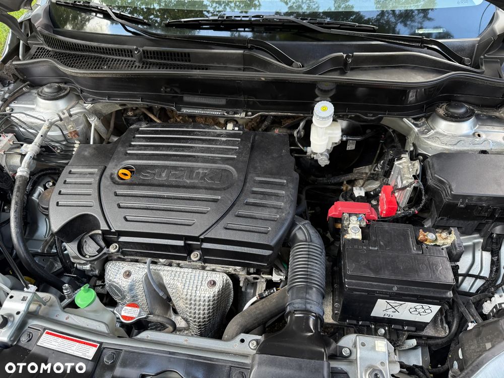 Suzuki Vitara 1.6 Premium 4WD - 28