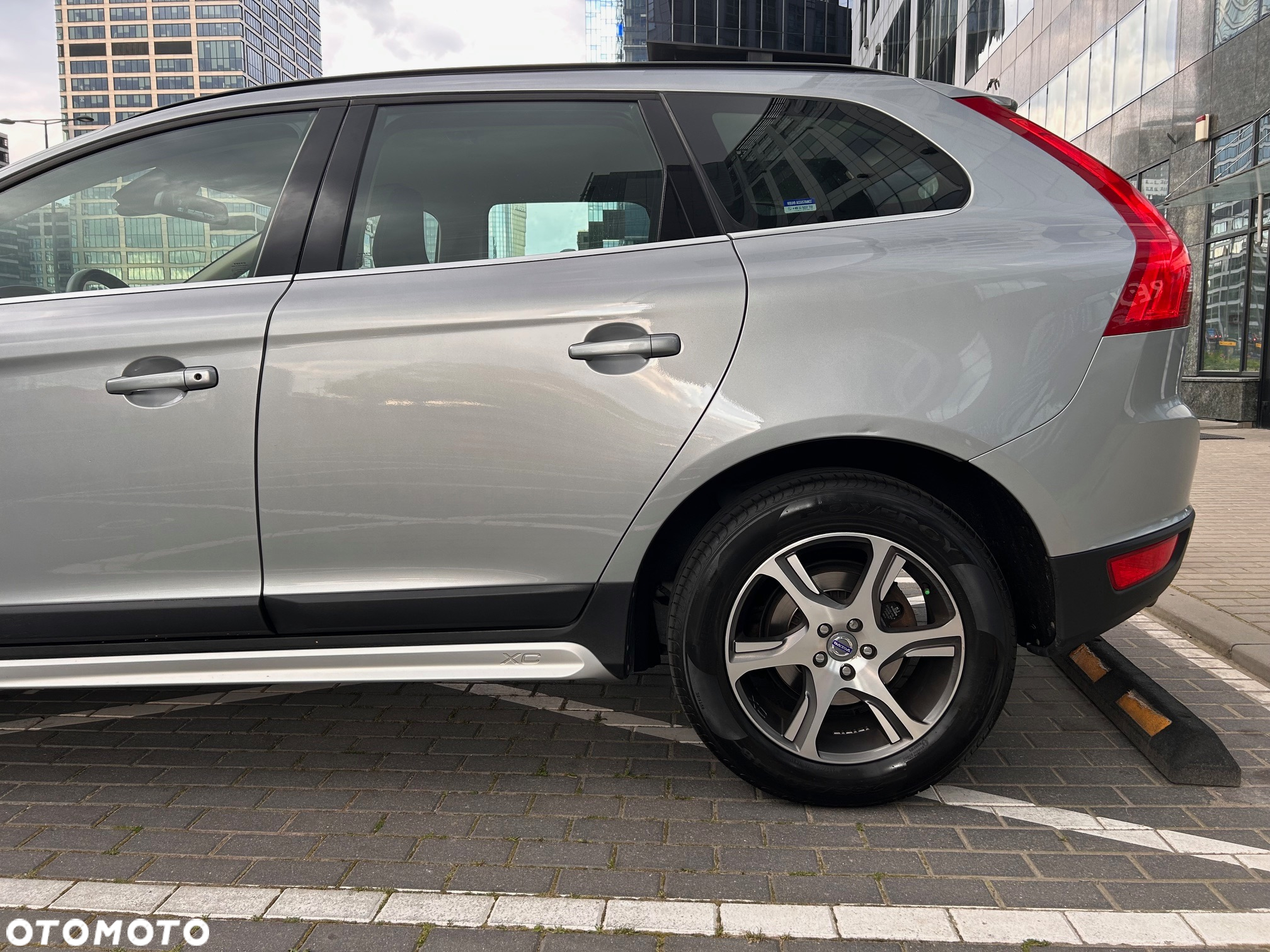 Volvo XC 60 - 6