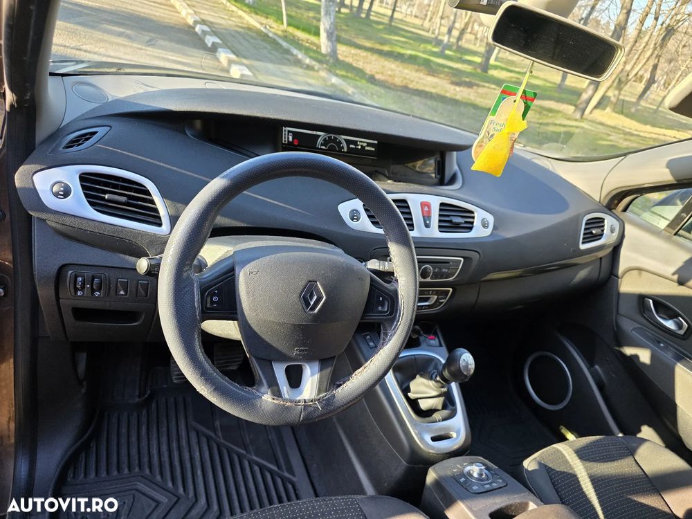 Renault Grand Scenic - 3