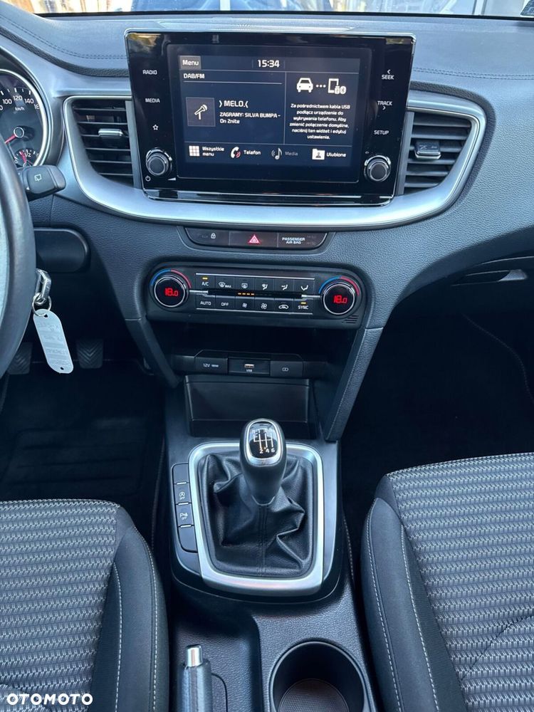 Kia XCeed 1.5 T-GDI M - 21