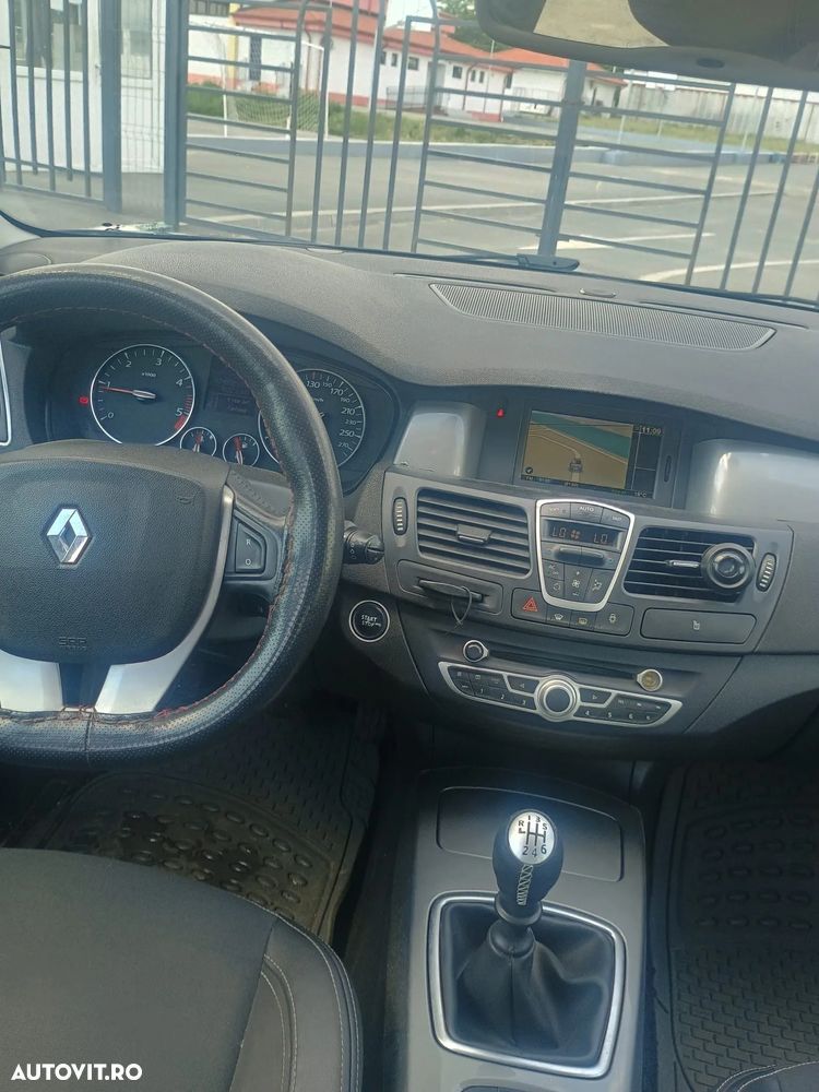 Renault Laguna dCi 150 FAP Bose - 2