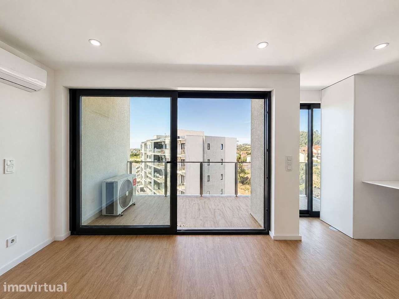 Apartamento T2 com Varanda | Novo - Grande imagem: 3/20