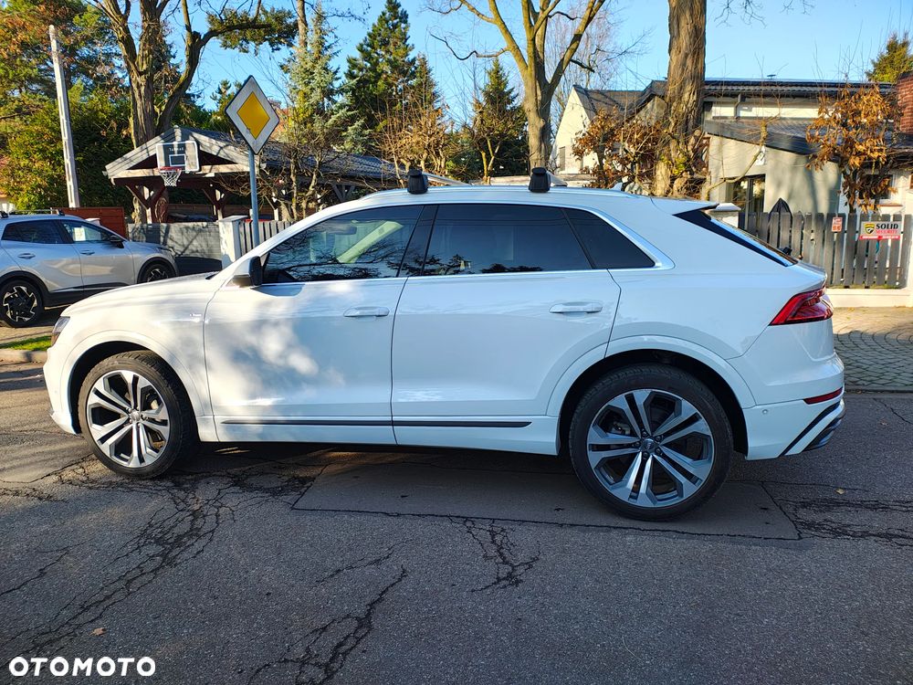 Audi Q8 - 9