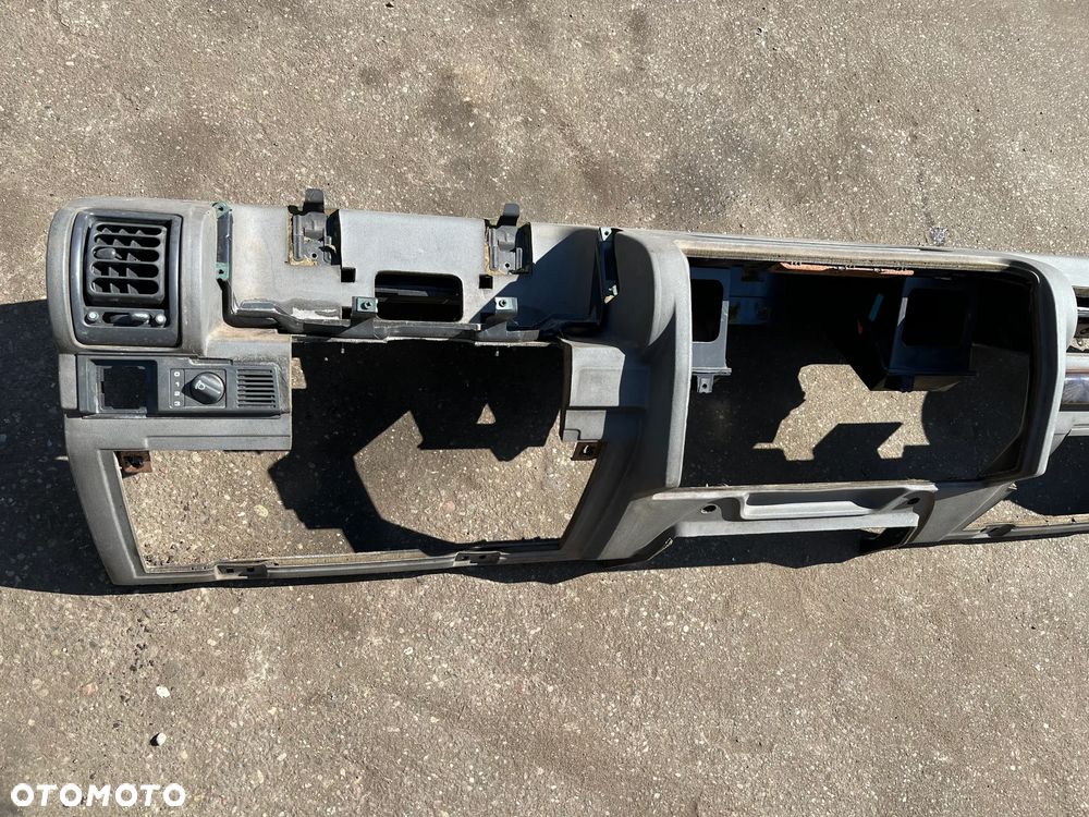 Kokpit deska rozdzielcza szary LAND ROVER DISCOVERY 1 I & 2 II - 2