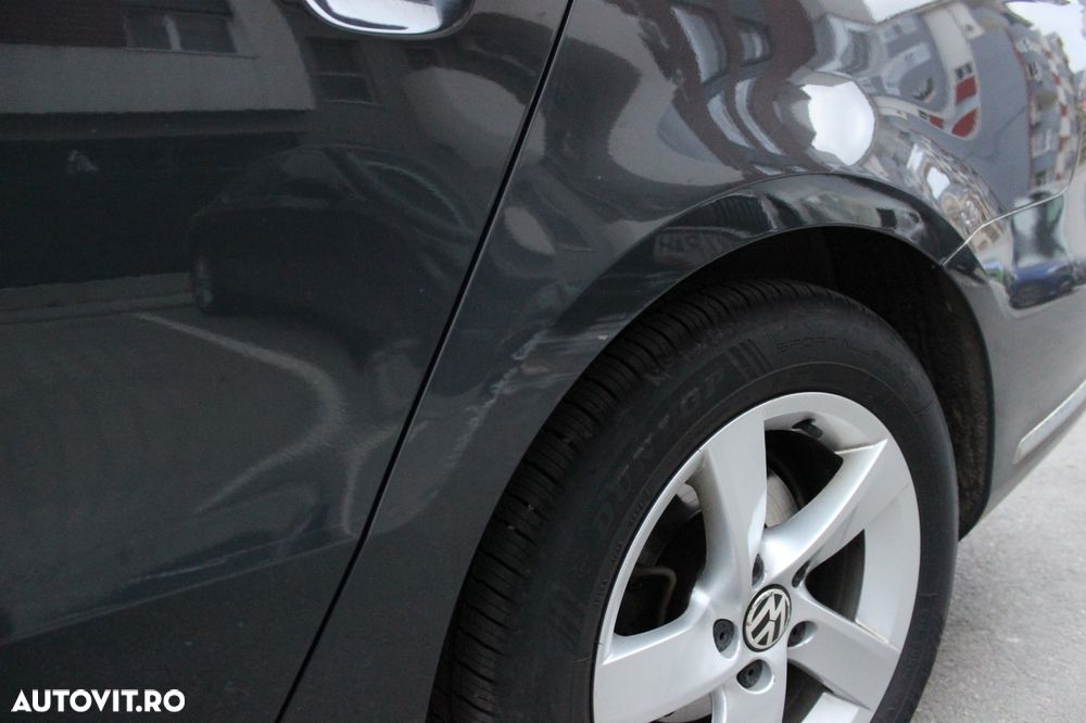 Volkswagen Passat 2.0 TDI DPF Blue TDI DSG Comfortline - 23