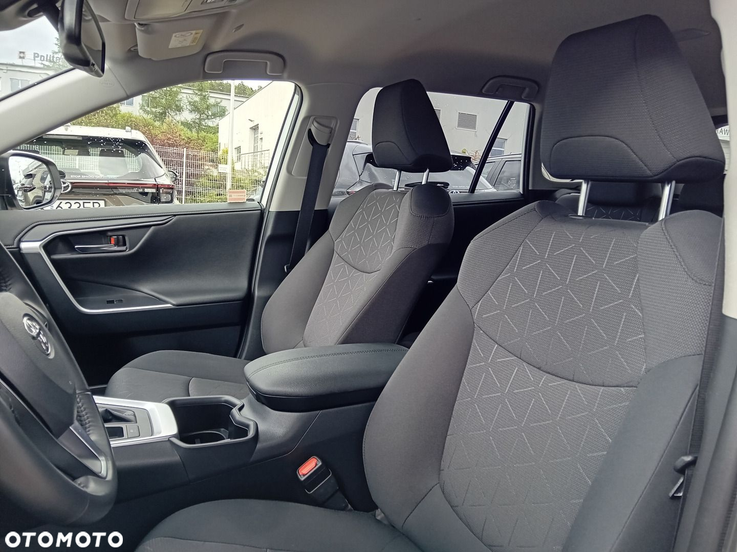 Toyota RAV4 - 27