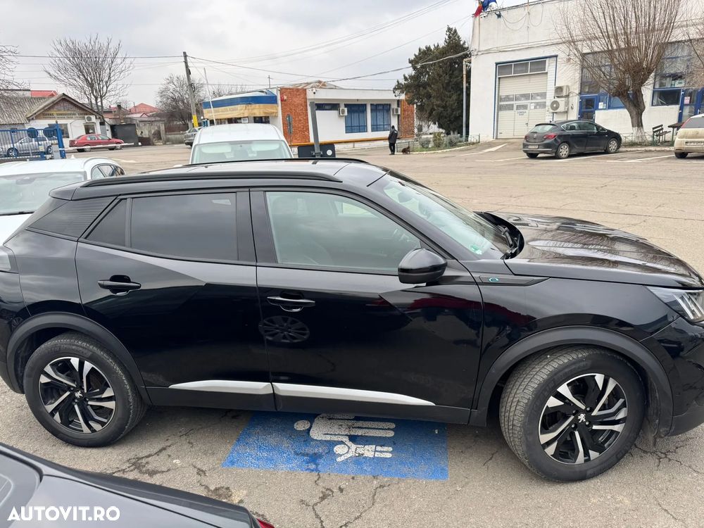 Peugeot 2008 136 GT - 2