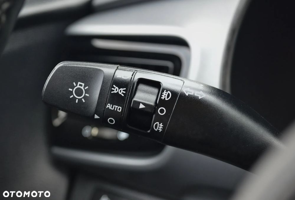 Kia Stonic 1.0 T-GDI 120 Spirit - 28