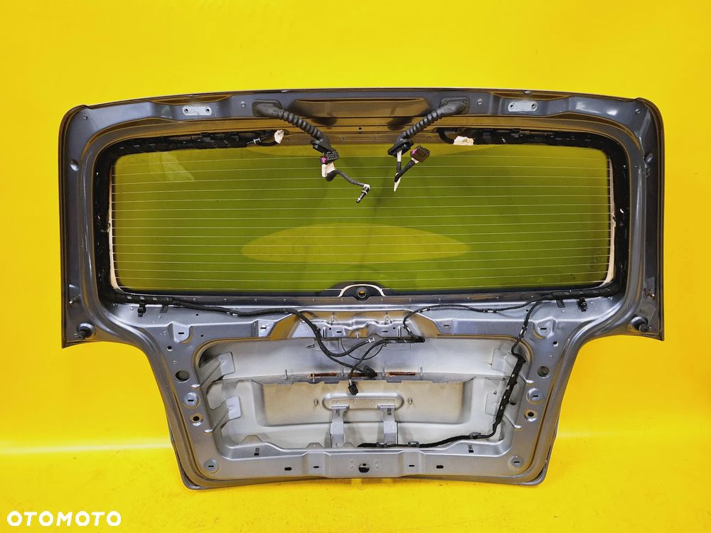 KLAPA SZYBA TYŁ TYLNA POKRYWA BAGAŻNIKA KLAPA SZYBA BAGAŻNIKA TYŁ VW TOURAN I LAK: LD7X NR263 - 17