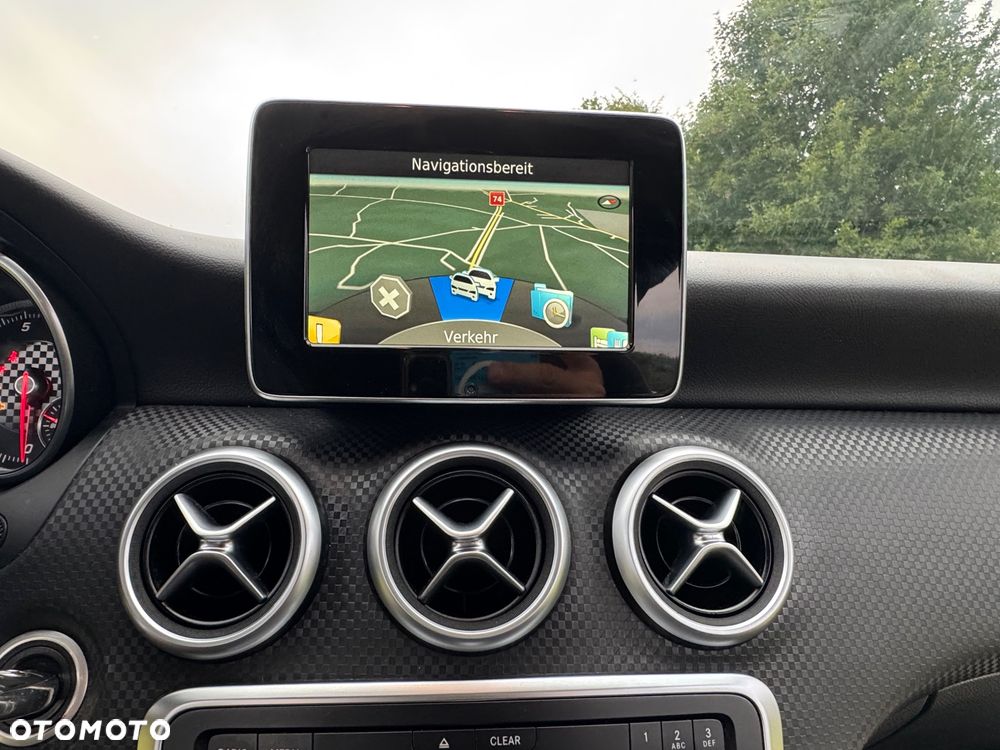 Mercedes-Benz Klasa A 180 Activity Edition - 36