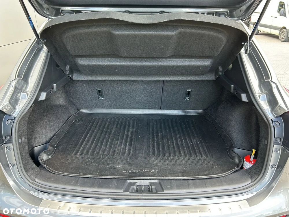 Nissan Qashqai 1.3 DIG-T N-Connecta - 10