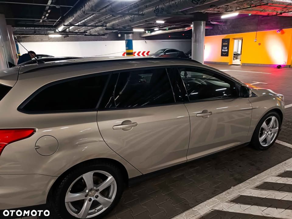 Ford Focus 1.0 EcoBoost Trend Sport - 3