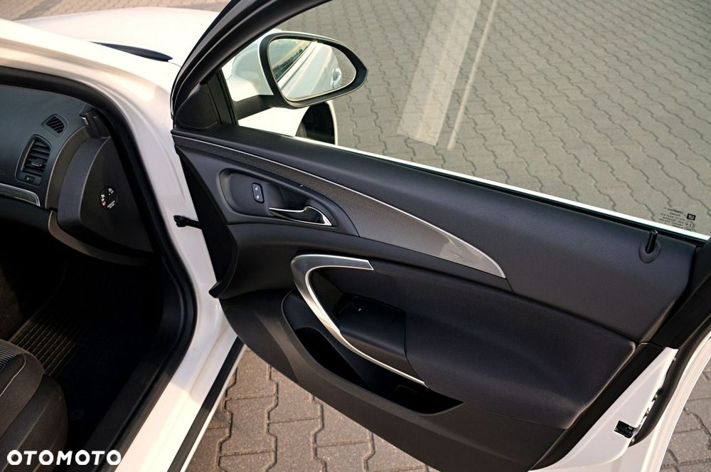 Opel Insignia - 22