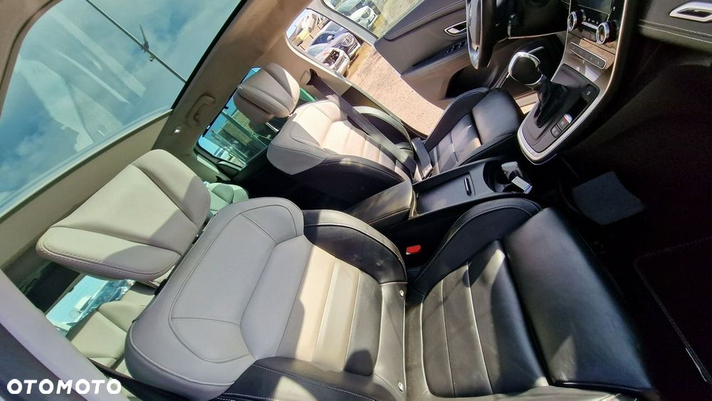Renault Grand Scenic - 29