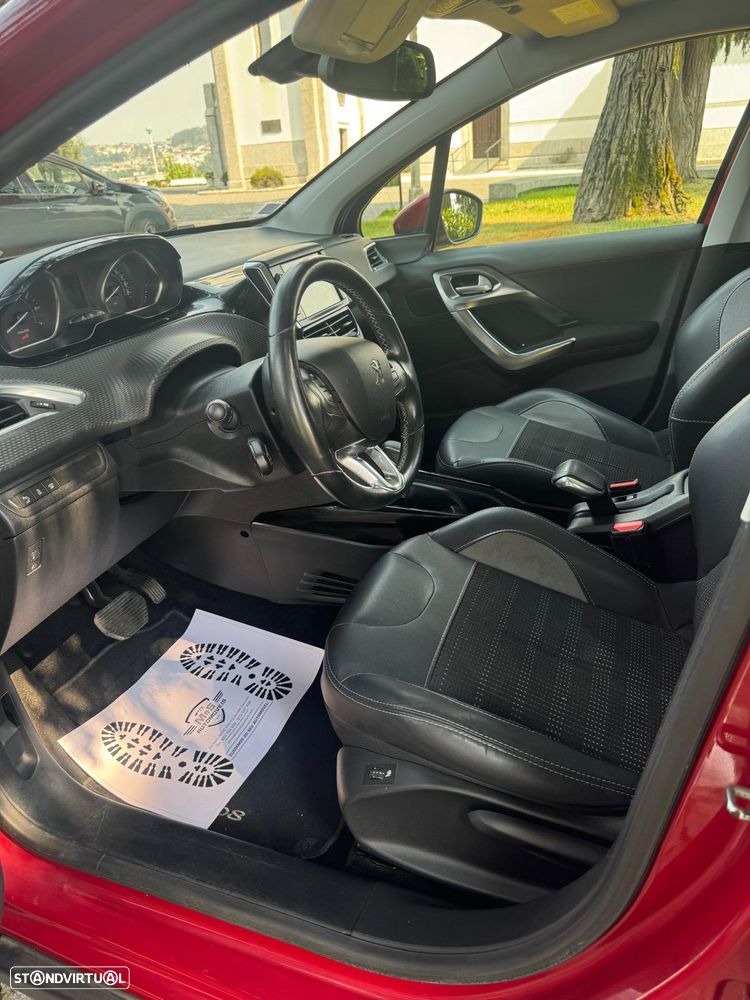 Peugeot 2008 PureTech 110 Stop&Start EAT6 Allure - 17