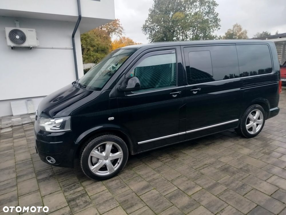 Volkswagen Multivan - 26