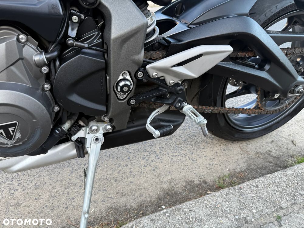 Triumph Street Triple - 15