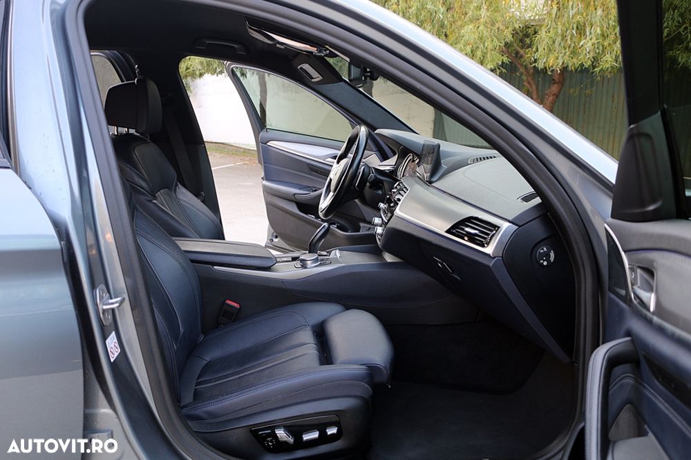 BMW Seria 5 520d AT - 12