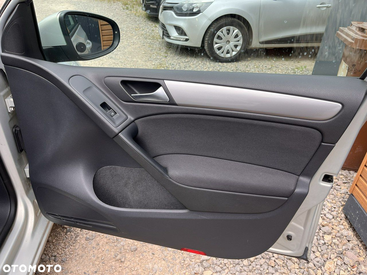 Volkswagen Golf - 18