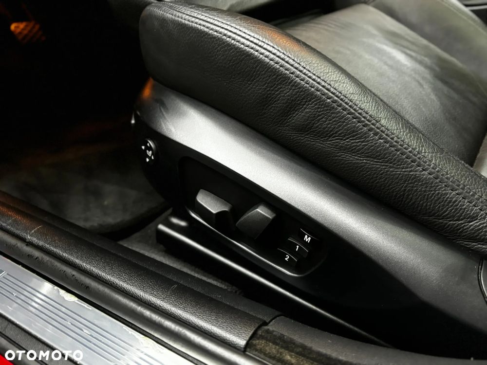 BMW Seria 3 335xi - 39