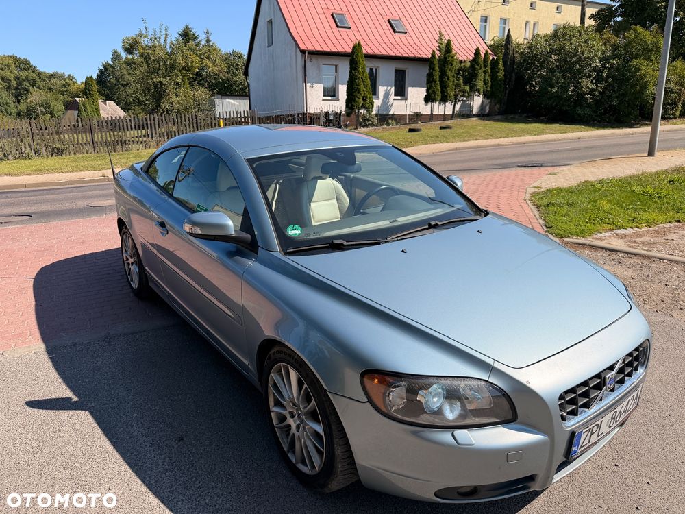 Volvo C70 - 25