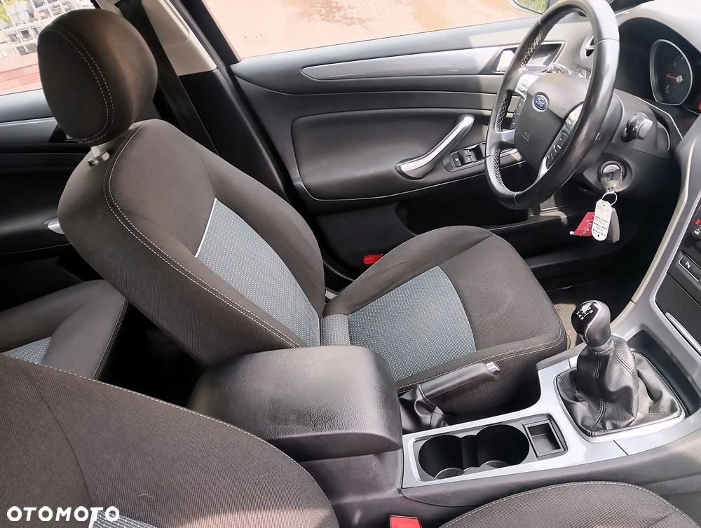 Ford Mondeo 1.6 Platinium X Plus (Trend) - 18