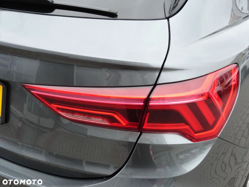 Audi Q3 Sportback 35 TDI S tronic S line - 36