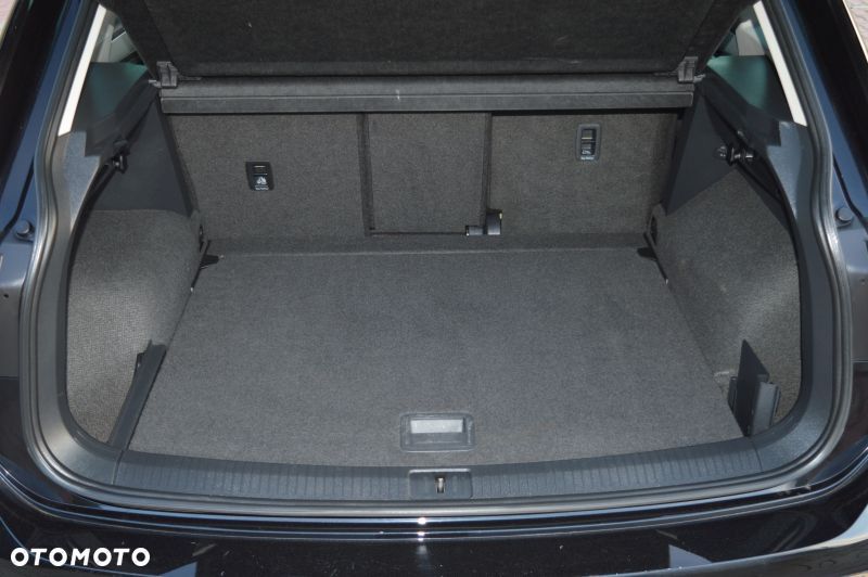 Volkswagen Tiguan - 17