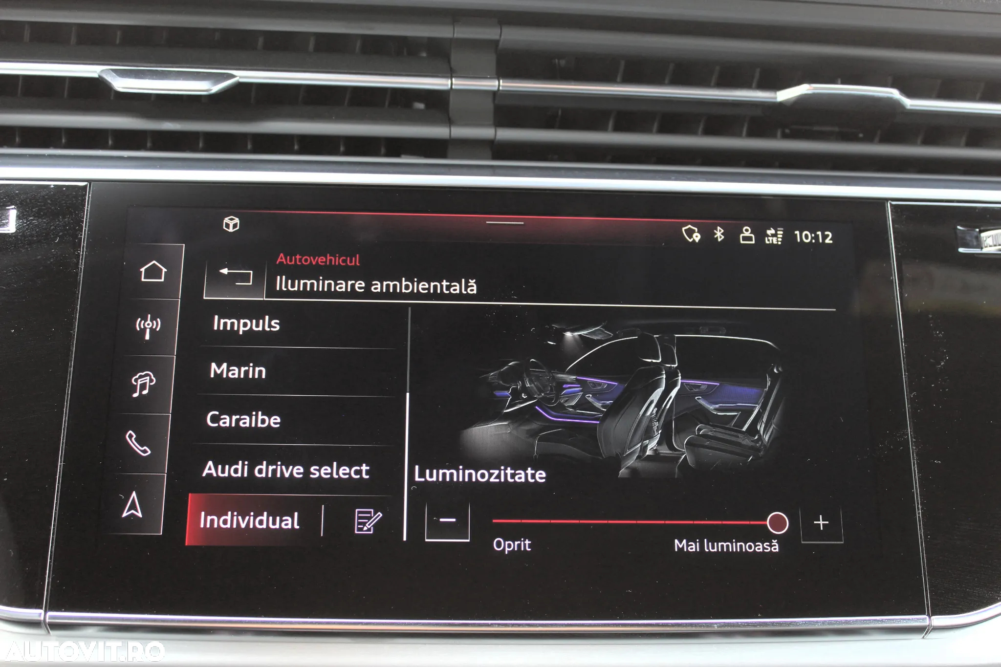Audi SQ8 4.0 TFSI quattro Tiptronic - 32