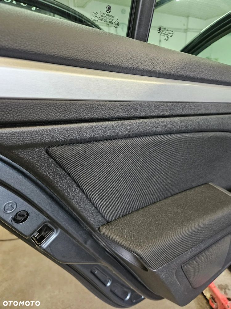 Skoda Superb 2.0 TDI Elegance DSG - 12
