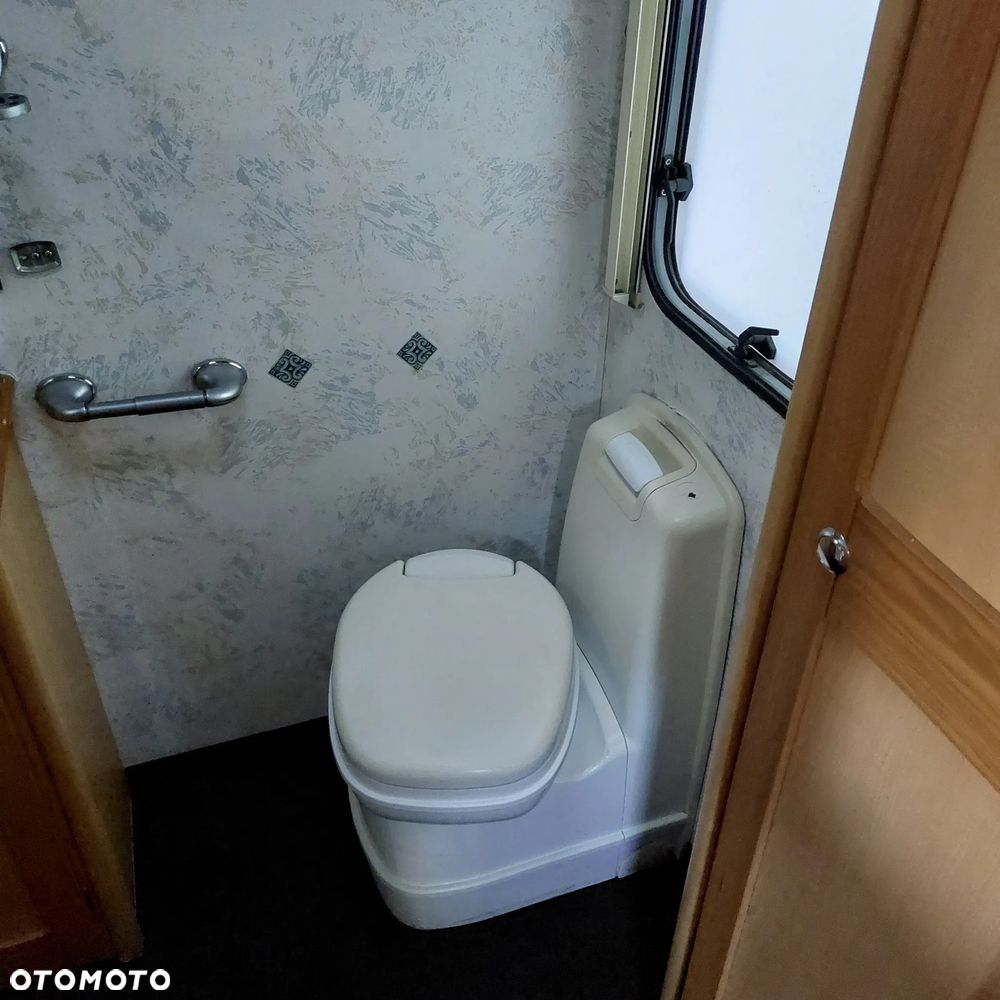 Elddis Avante 472 - 17