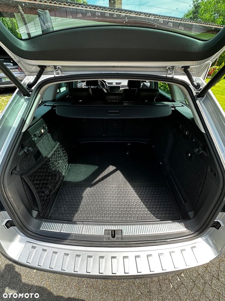 Skoda Superb 2.0 TDI 4x4 L&K DSG - 29