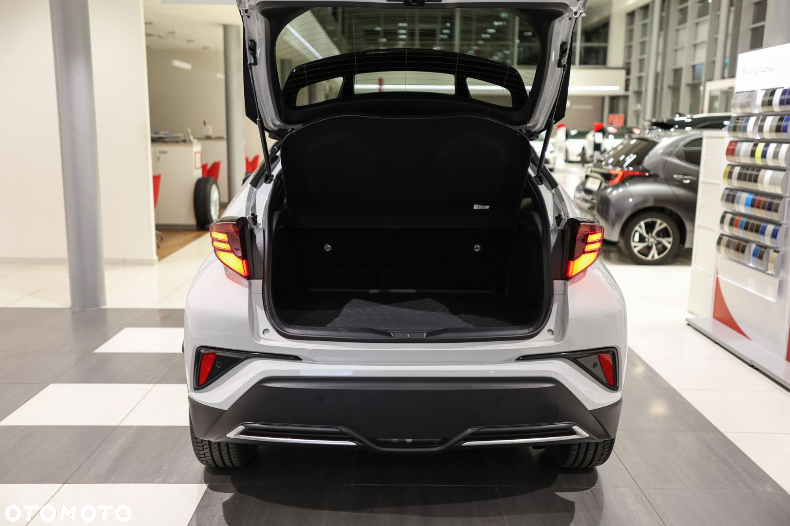 Toyota C-HR - 36