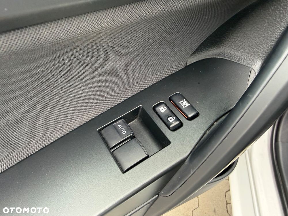 Toyota Auris 1.33 VVT-i Active - 32