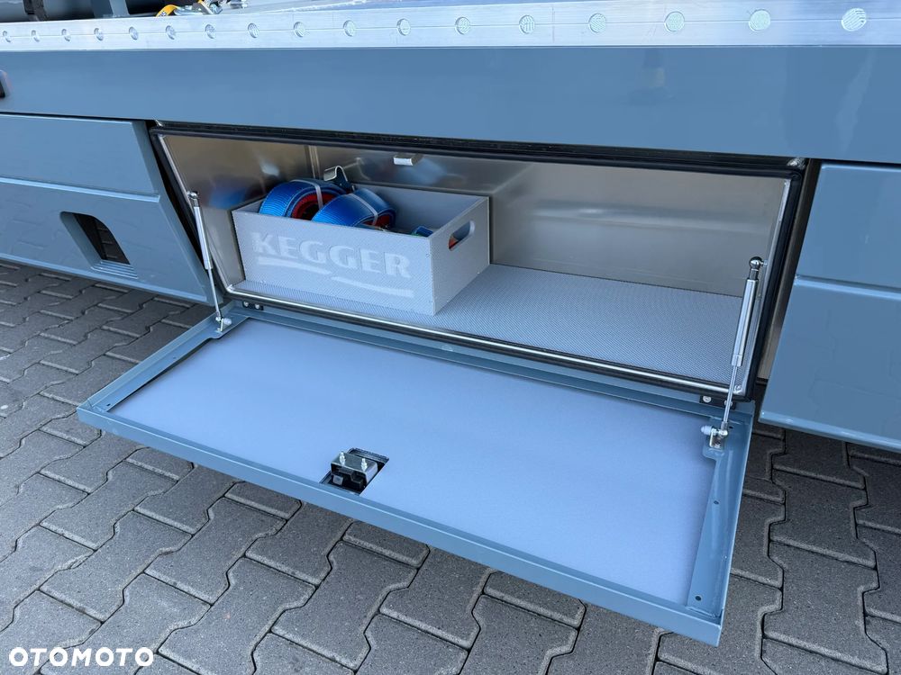 Mercedes-Benz Sprinter 319 CDI Podwozie 4325 mm - Autolaweta KEGGER - 17