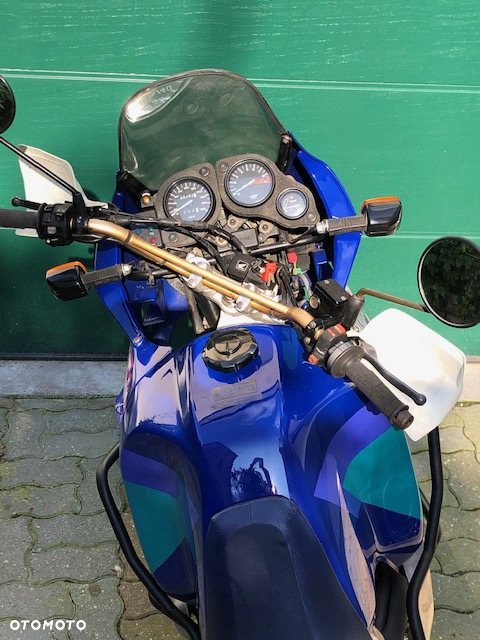 Honda XRV - 7