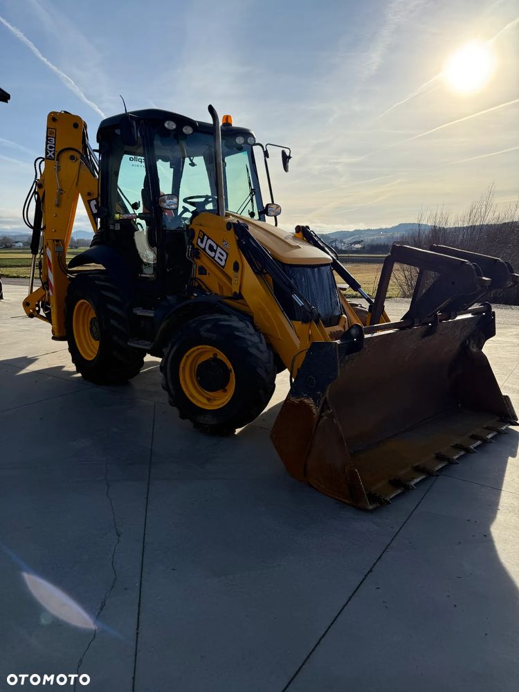 JCB 3CX CONTRACTOR - 1
