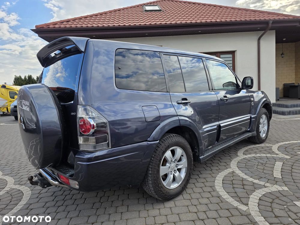 Mitsubishi Pajero 3.2 DID Instyle DAKAR - 31