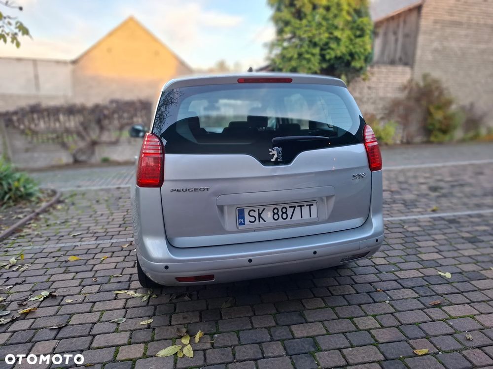 Peugeot 5008 1.6 Access 7os - 5